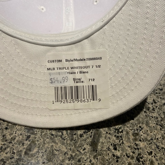 New Era White NY Hat - Picture 5 of 5